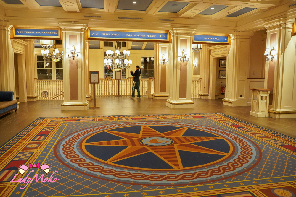巴黎迪士尼飯店大廳 Disney Newport Bay club