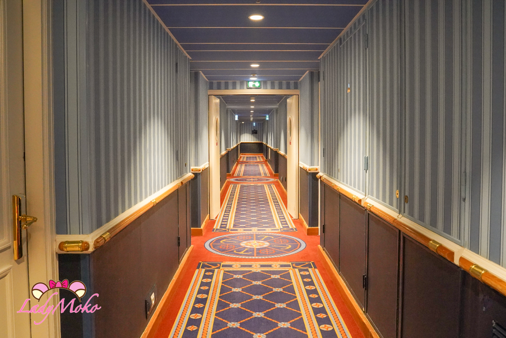 巴黎迪士尼飯店走廊 Disney Newport Bay club