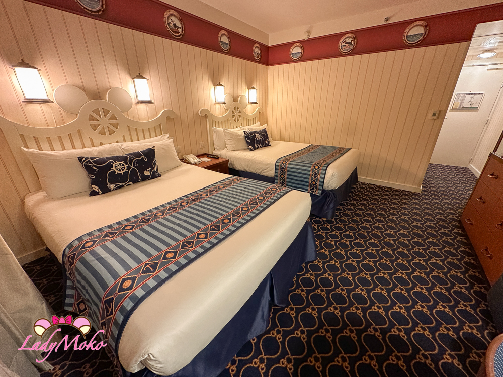Disney Newport Bay club hotel 巴黎迪士尼飯店房間側面照