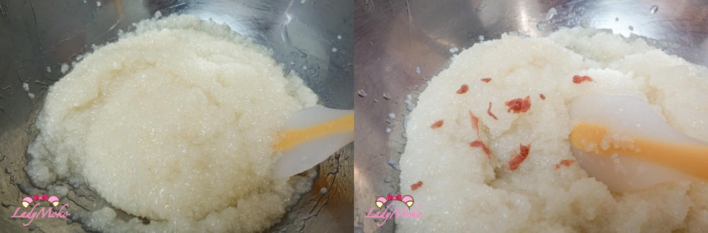 將道明寺粉加入糖水與櫻花 Add domyoji flour into the sirop and sakura flower