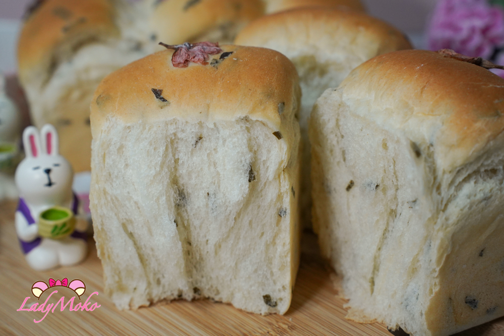 柔軟生吐司櫻花風味 高含水配方打造細緻口感 Soft milk bread with sakura flavor high hydration fine texture