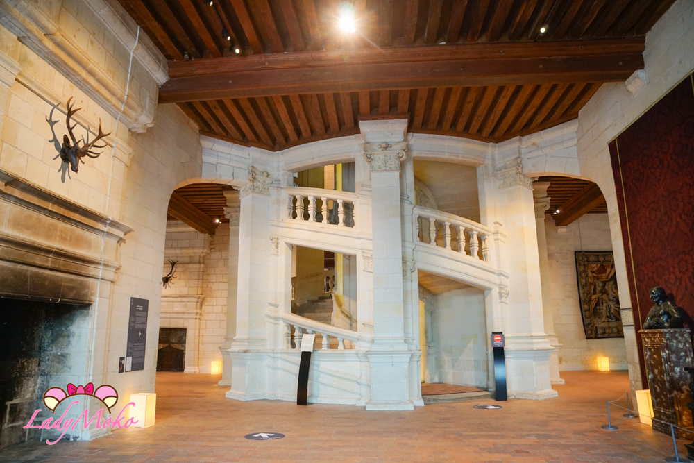 法國羅亞爾河城堡景點 Château de Chambord 旋轉樓梯