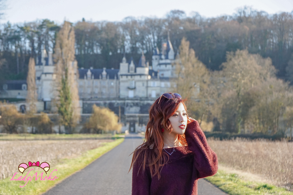 法國羅亞爾河城堡景點 Château d'Ussé 於塞城堡 與城堡合照