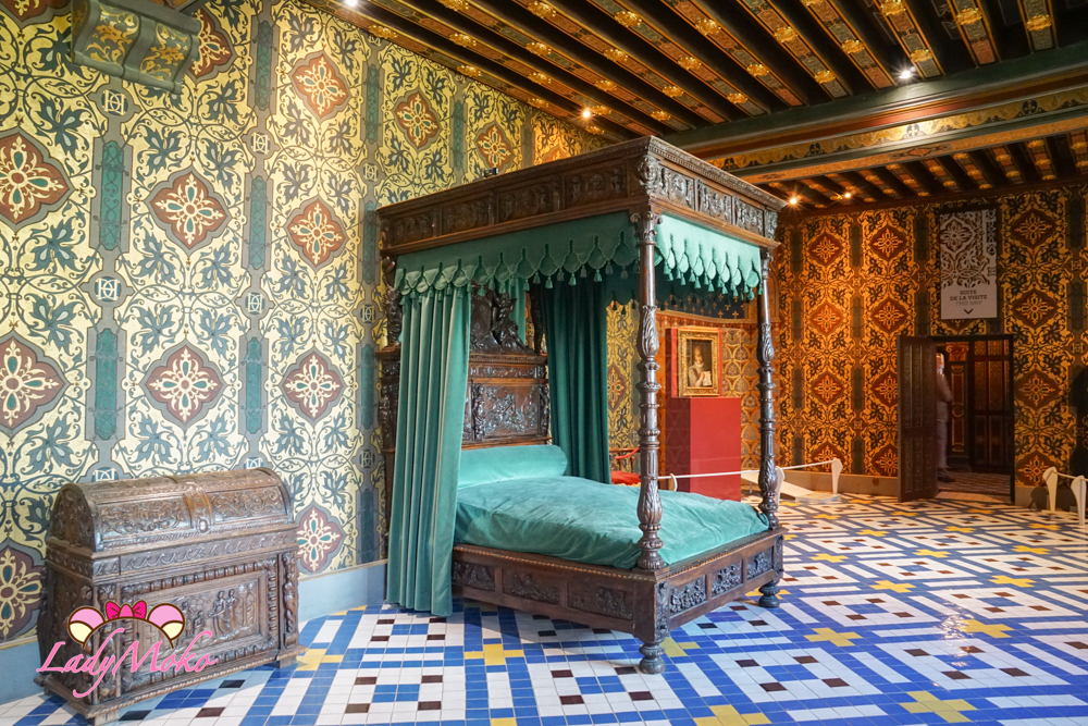 法國羅亞爾河城堡景點 布盧瓦城堡（Château de Blois） 城堡內皇室床