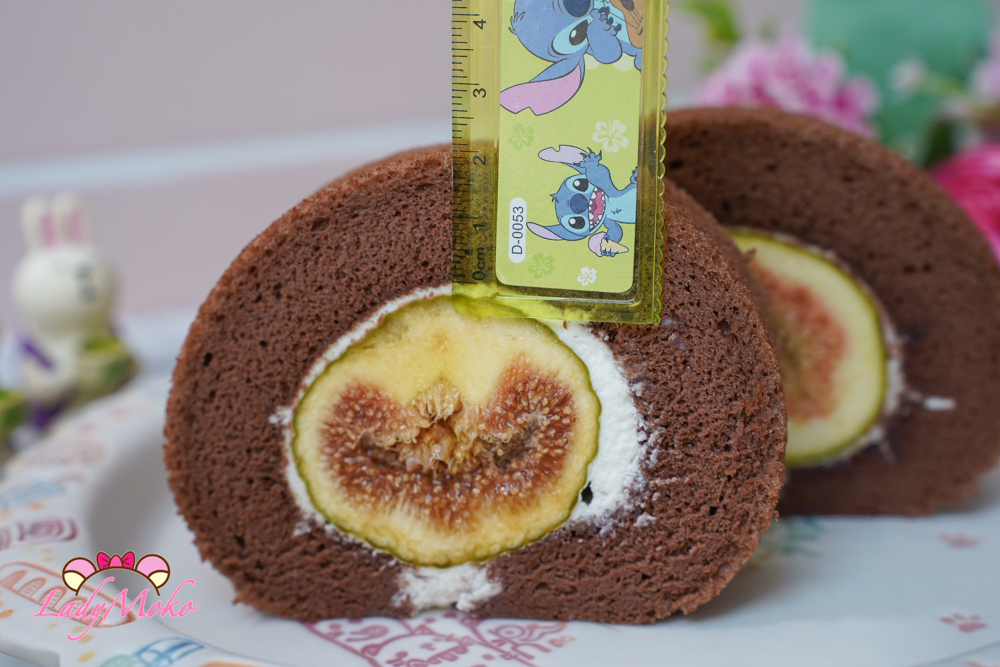無花果巧克力蛋糕捲食譜 Extra-Thick Fig Chocolate Roll Cake Recipe 超厚蛋糕捲捲法