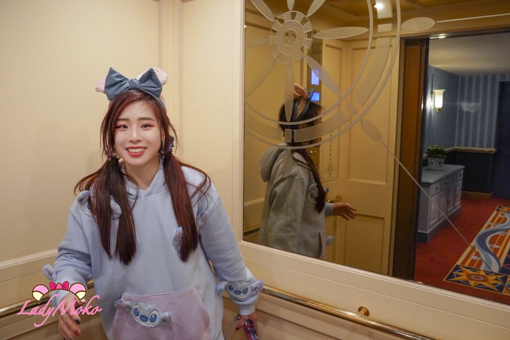 巴黎迪士尼飯店 Disney Newport Bay club 飯店電梯