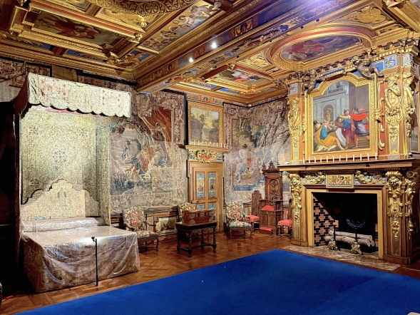 法國羅亞爾河城堡景點 Château de Cheverny 雪維尼城堡 國王臥室