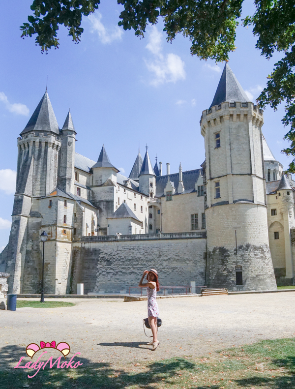 法國羅亞爾河城堡景點 Saumur 索米爾城堡 與城堡最近合照地點