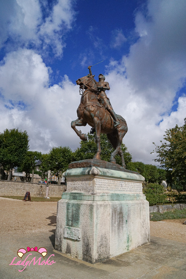 法國羅亞爾河城堡景點 布盧瓦城堡（Château de Blois）Statue de Jeanne d'Arc聖女貞德雕像