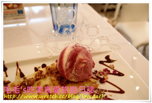 食記。Glacio比利時創意冰品咖啡館 》藝術品般的甜點視覺享受